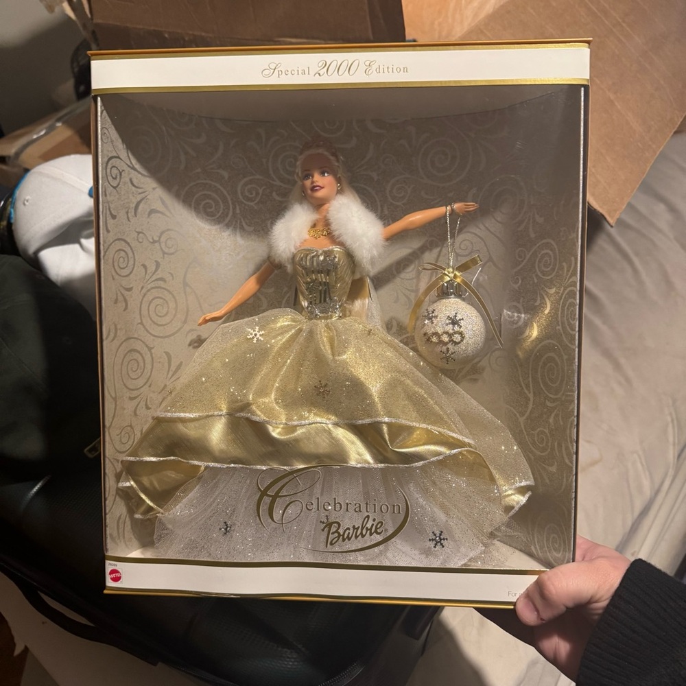 NIB Vintage 2000 celebration Barbie
